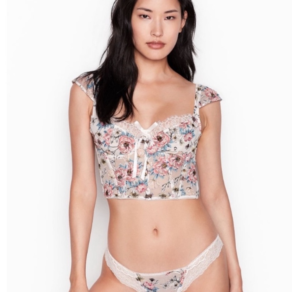BRAND NEW unlined dream angels bra top